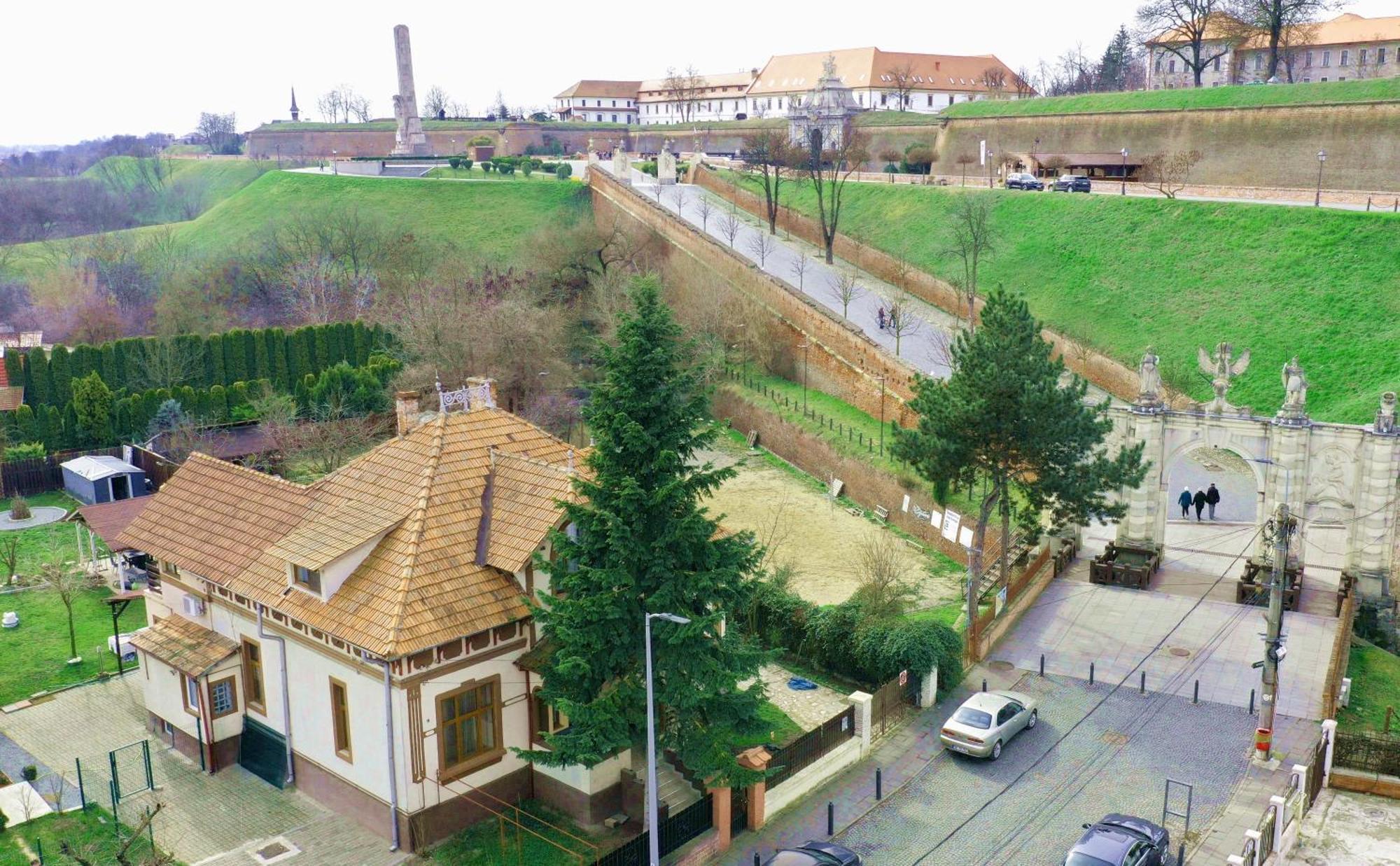 Villa La Poarta Cetatii Alba Iulia Esterno foto