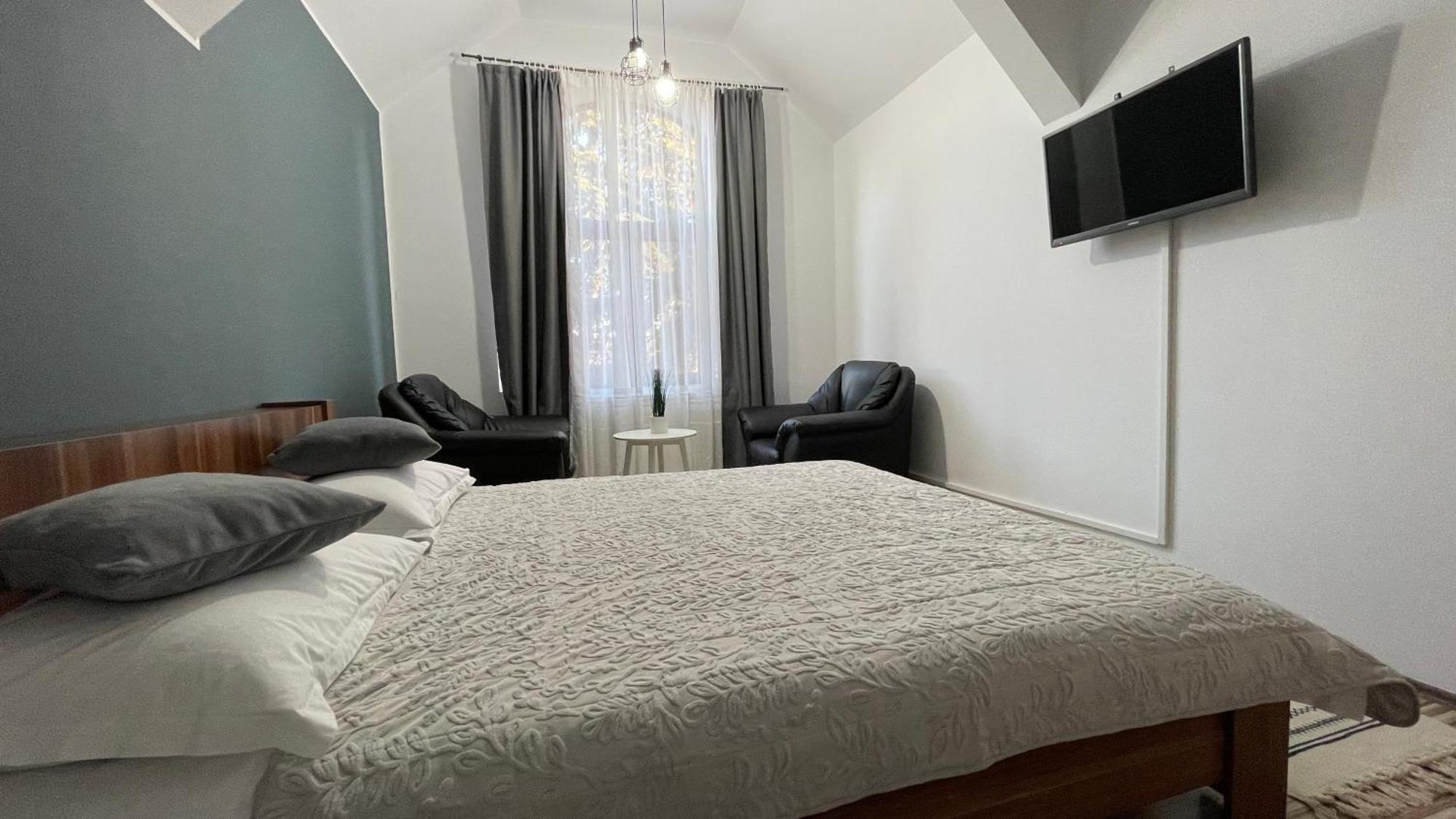 Villa La Poarta Cetatii Alba Iulia Esterno foto